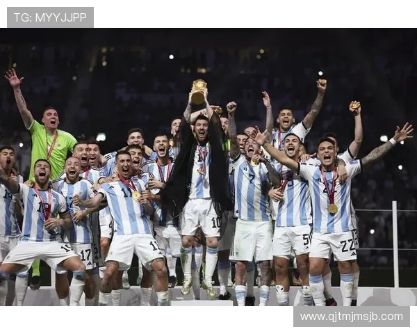 分析世界杯金球奖、奖金、靴奖的评选标准,帮助球迷更好理解奖项价值 分析世界杯金球奖、奖金、靴奖的评选标准,帮助球迷更好理解奖项价值